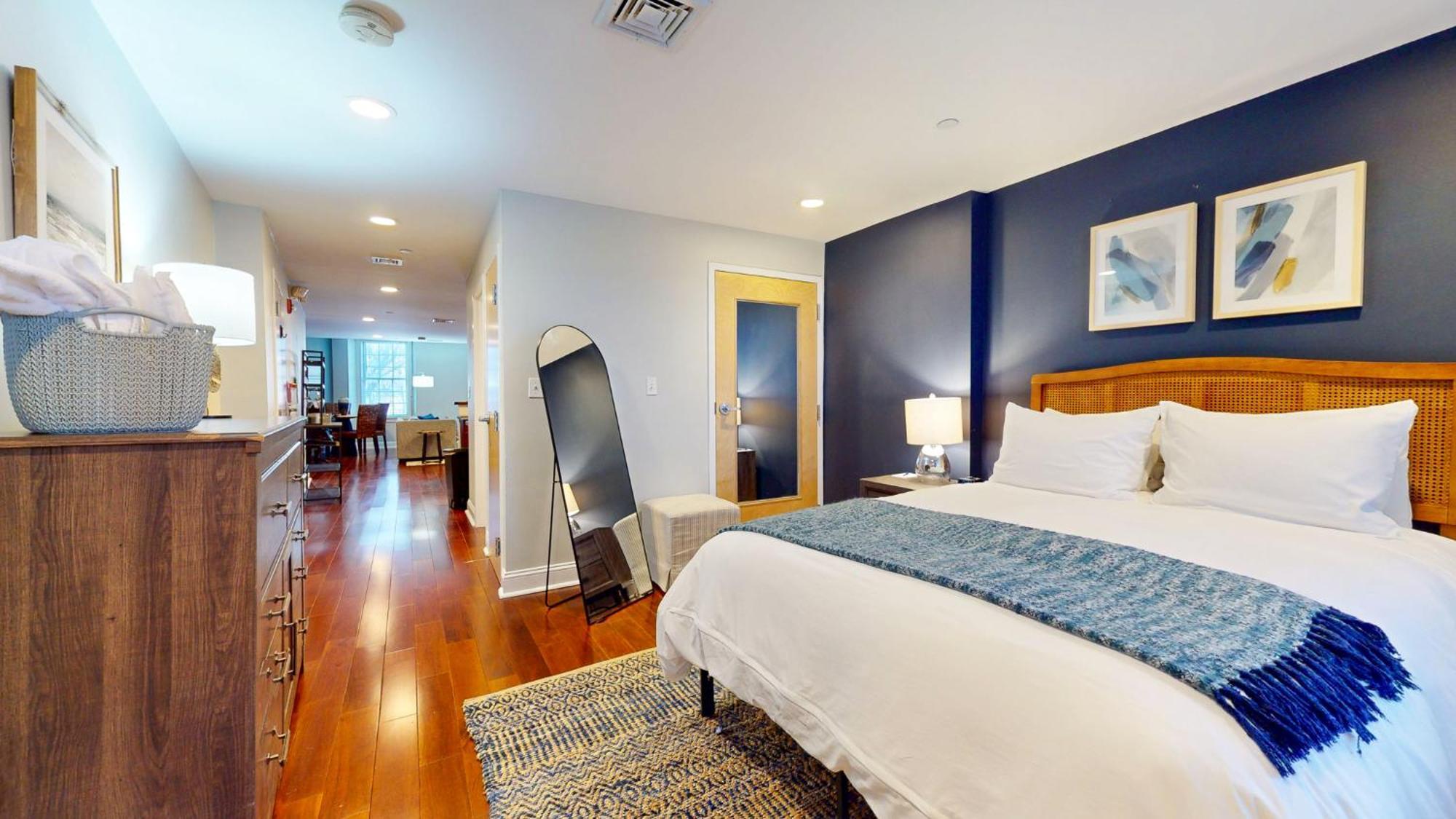 Roomy 1-bedroom - Faneuil Hall And Quincy Market Apartment *