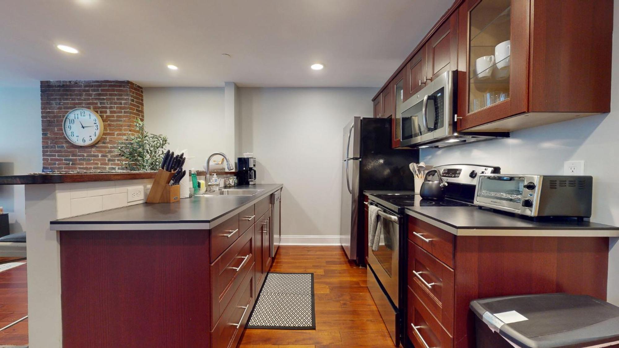 Apartment Roomy 1-bedroom - Faneuil Hall And Quincy Market